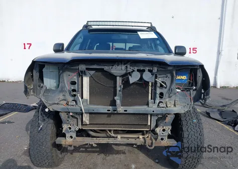 2006 Toyota Tacoma Prerunner V6 z USA, uszkodzony, nr VIN 5TEJU62NX6Z219089